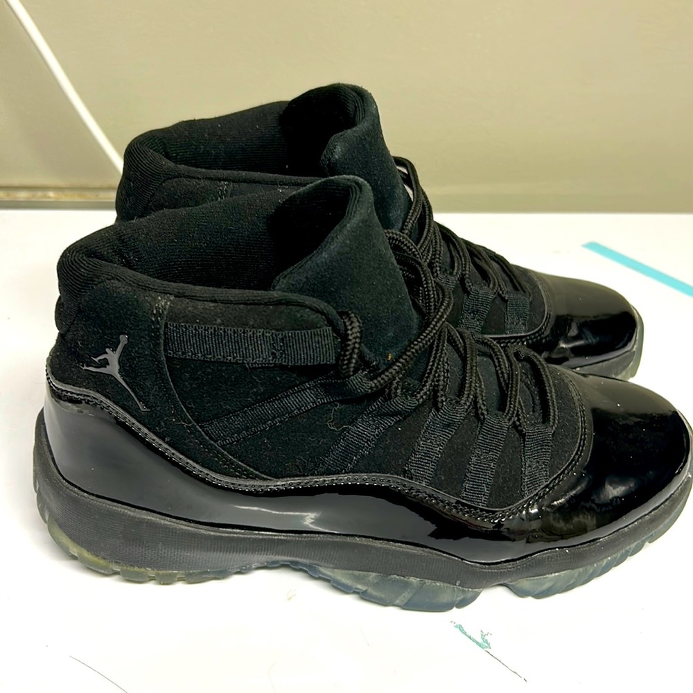 Jordan's size 8.5